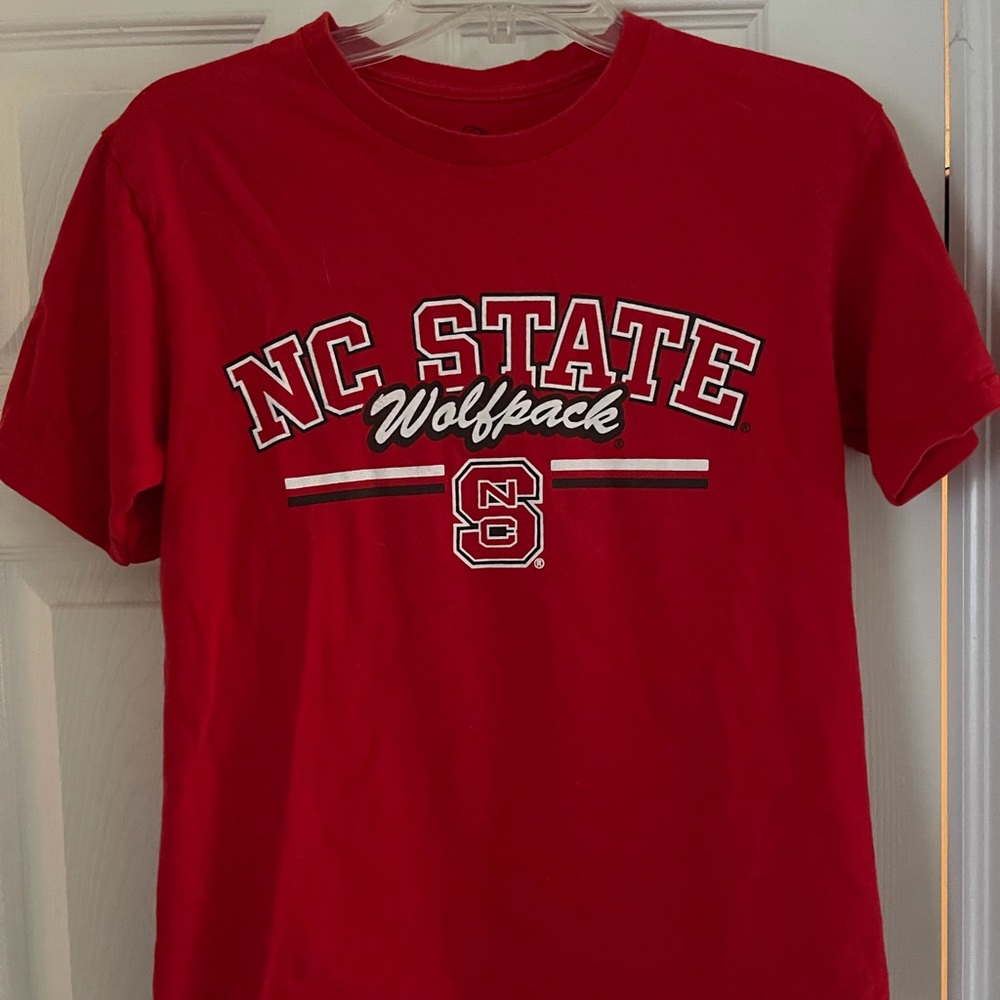 NC State Wolfpack tee shirt